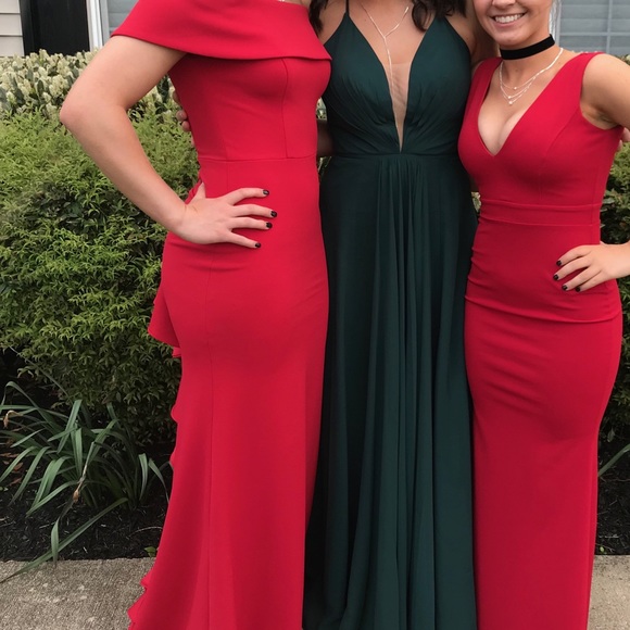 size 6 stretchy off the shoulder prom dress - Picture 2 of 3